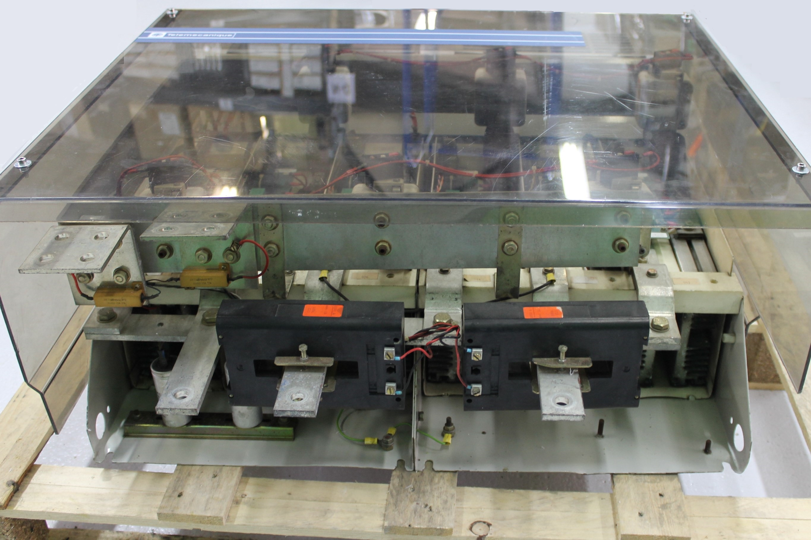 TÉLÉMÉCANIQUE  VZ8-DL1M17Q