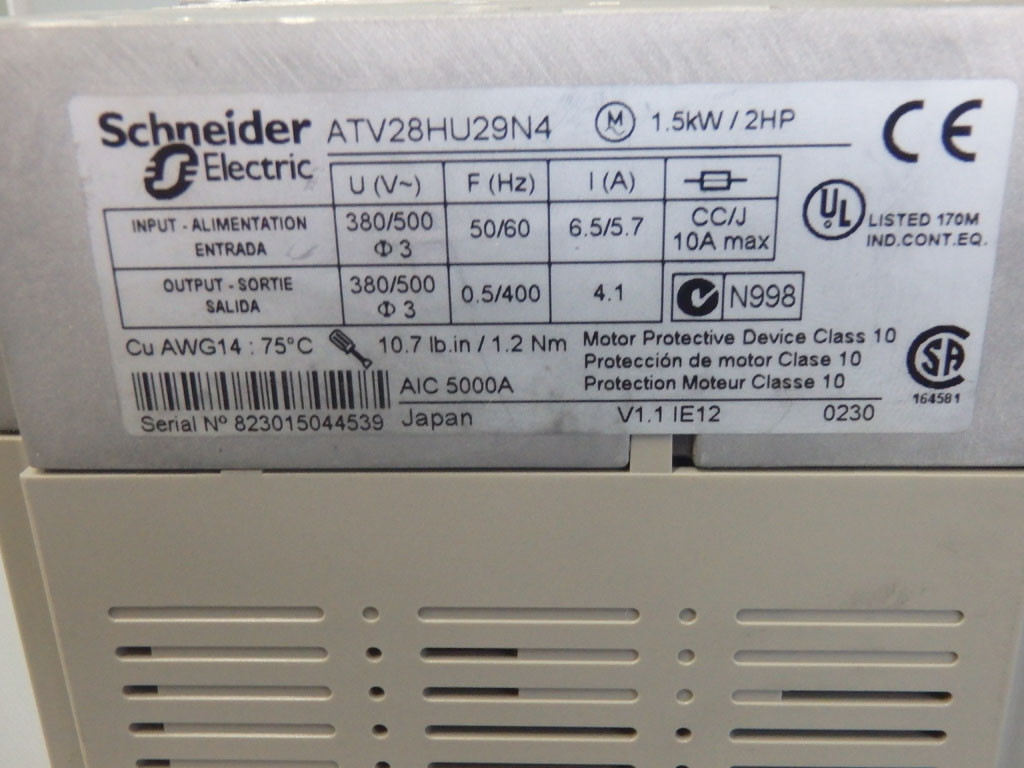 SCHNEIDER  ATV28HU29N4