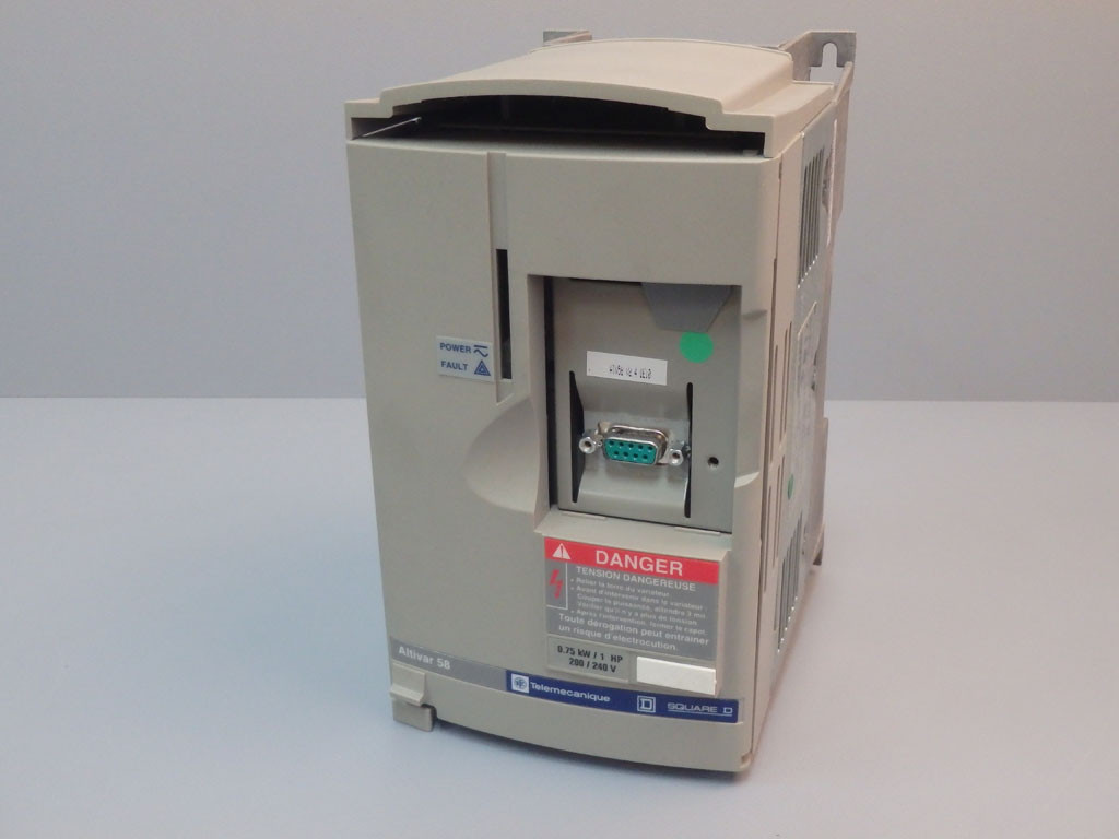 TÉLÉMÉCANIQUE  ATV58HU18M2