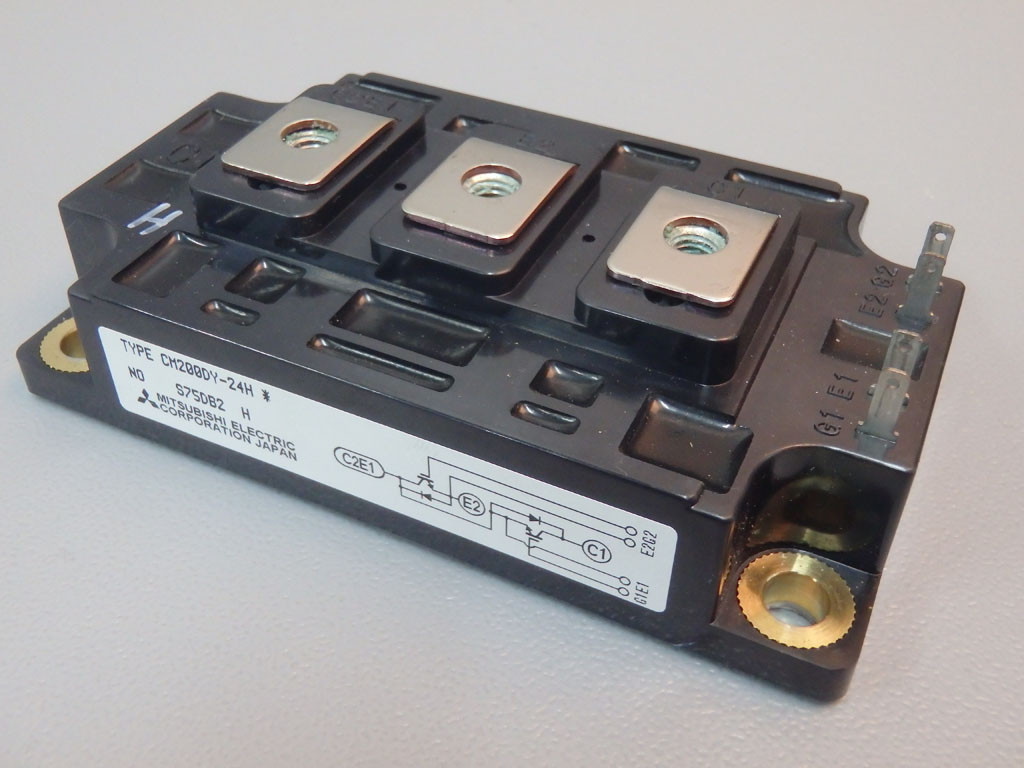 MITSUBISHI CM200DY-24H