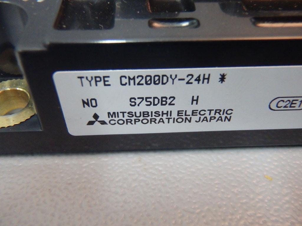 MITSUBISHI CM200DY-24H