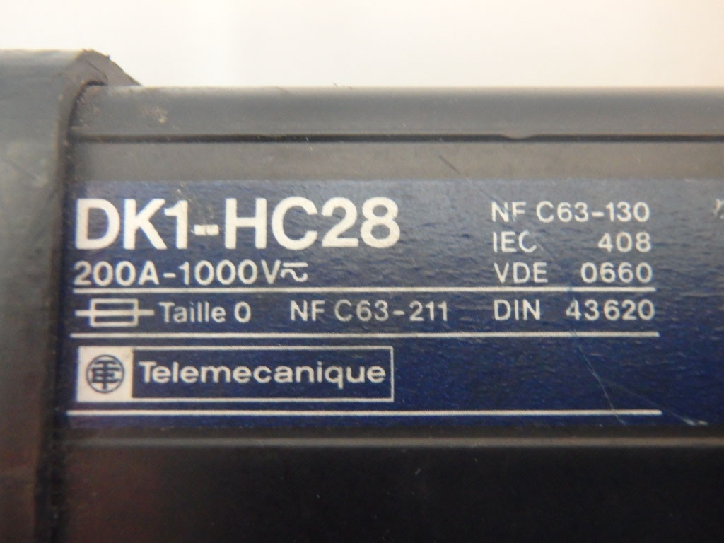 TÉLÉMÉCANIQUE  DK1HC28