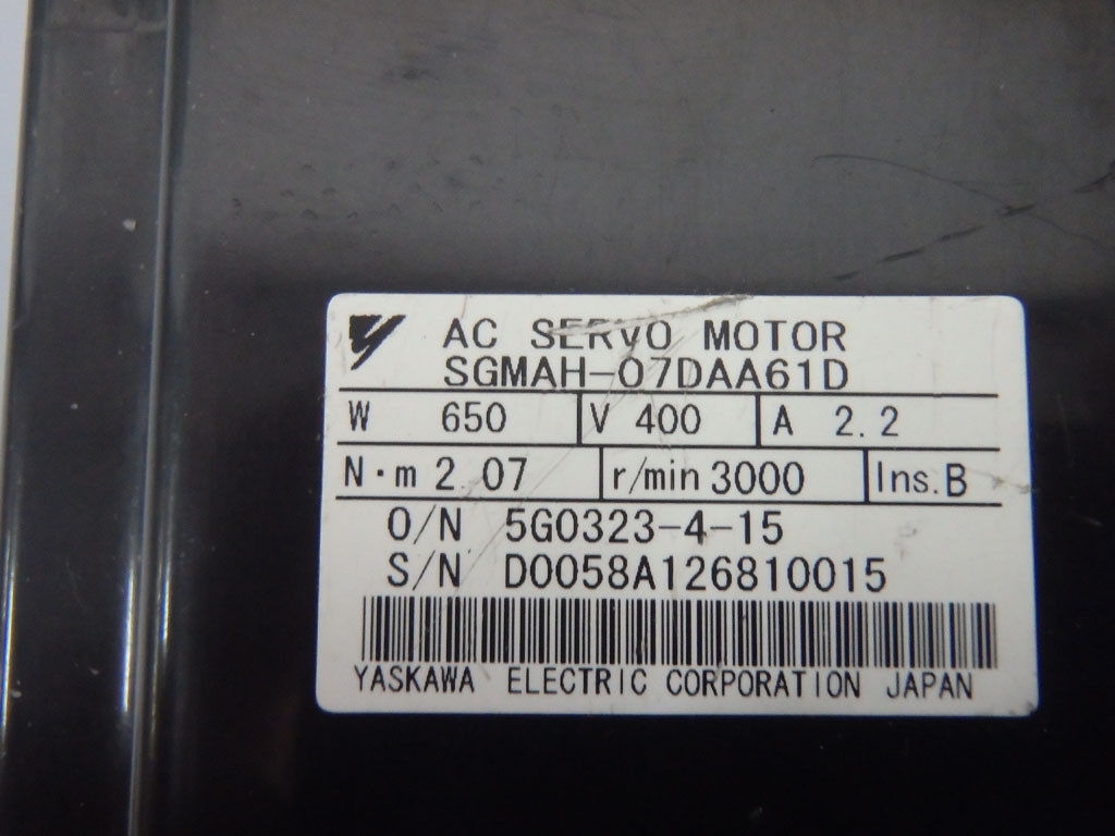 YASKAWA SGMAH-07DAA61D