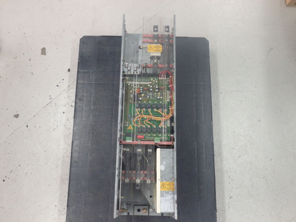 SIEMENS 6SE7031-7EE85-1AA0