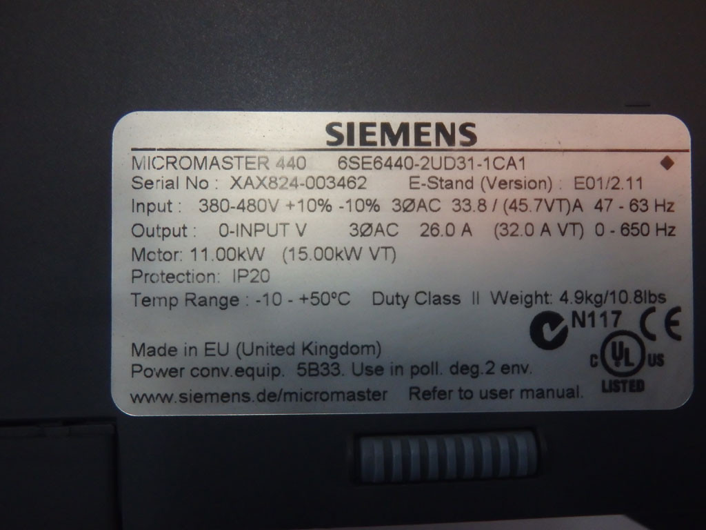 SIEMENS 6SE6440-2UD31-1CA1