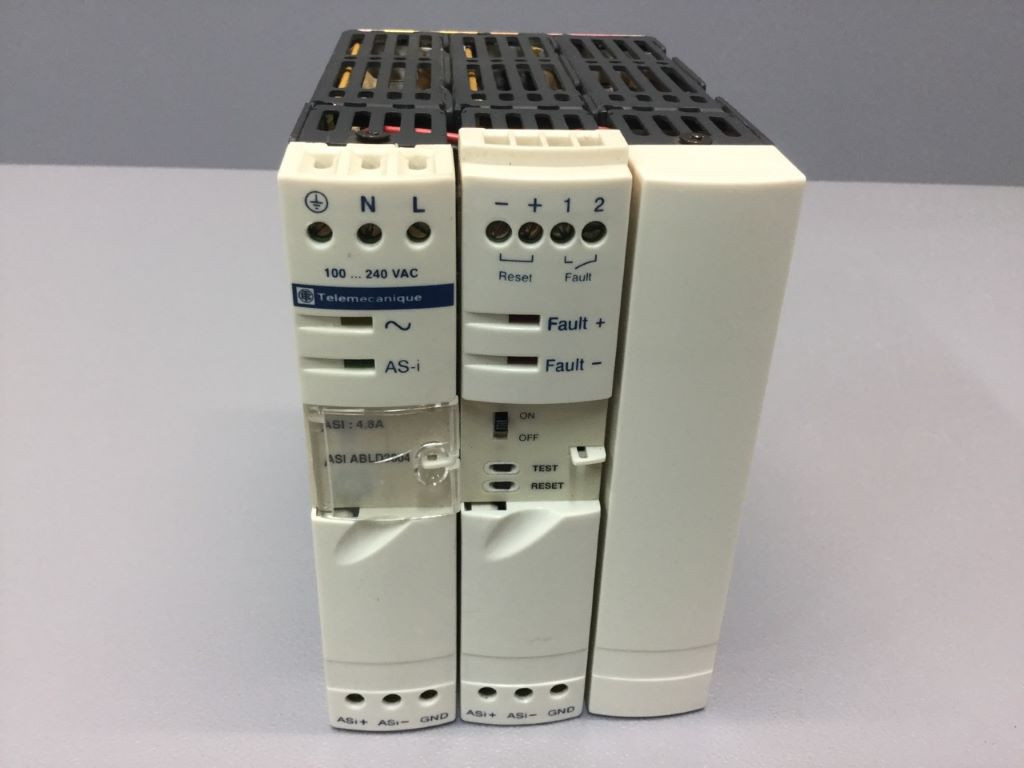 TÉLÉMÉCANIQUE  ASIABLD3004