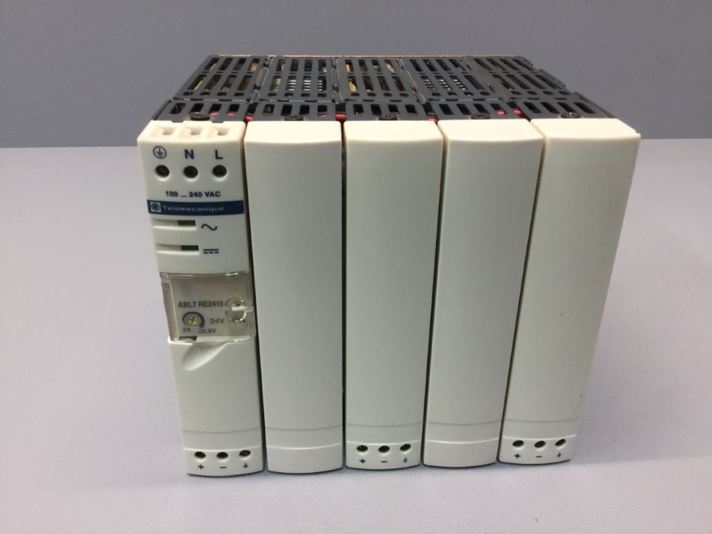 TÉLÉMÉCANIQUE  ABE7-RE2410