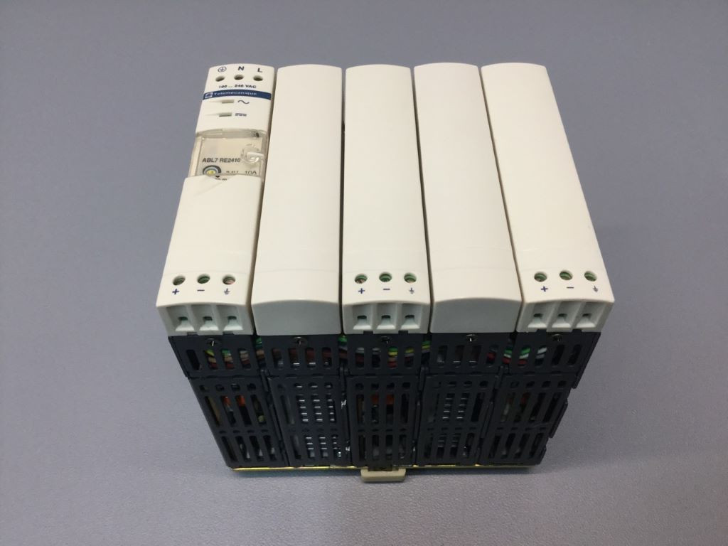 TÉLÉMÉCANIQUE  ABE7-RE2410