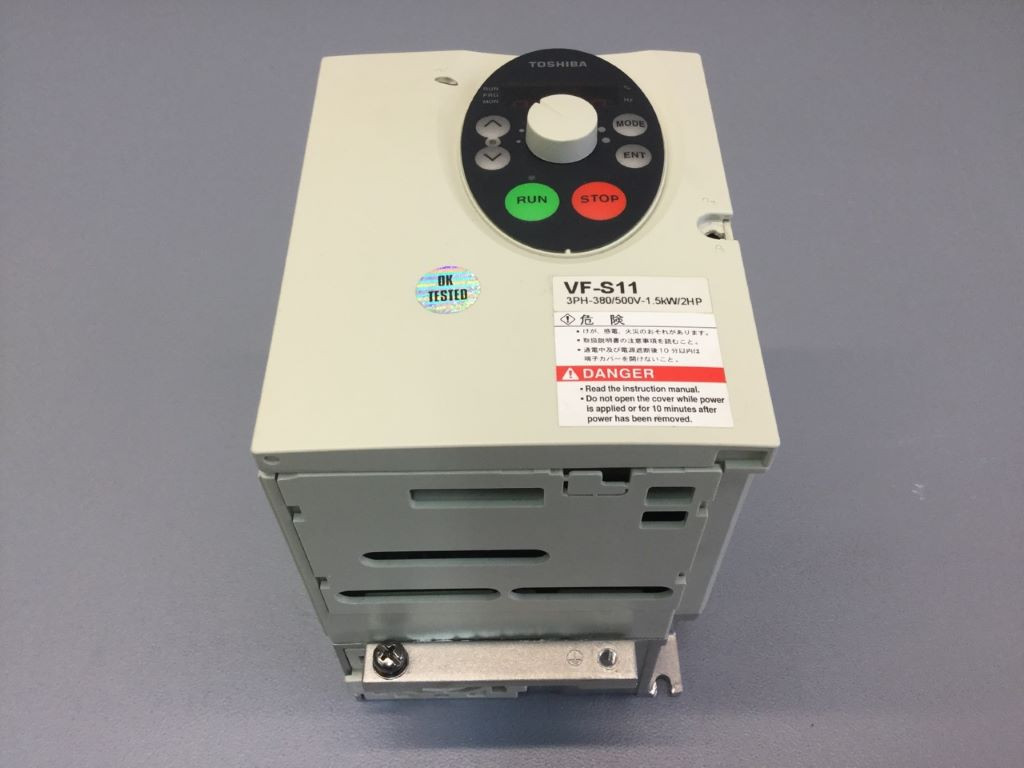 TOSHIBA VFS11-4015PL-WP