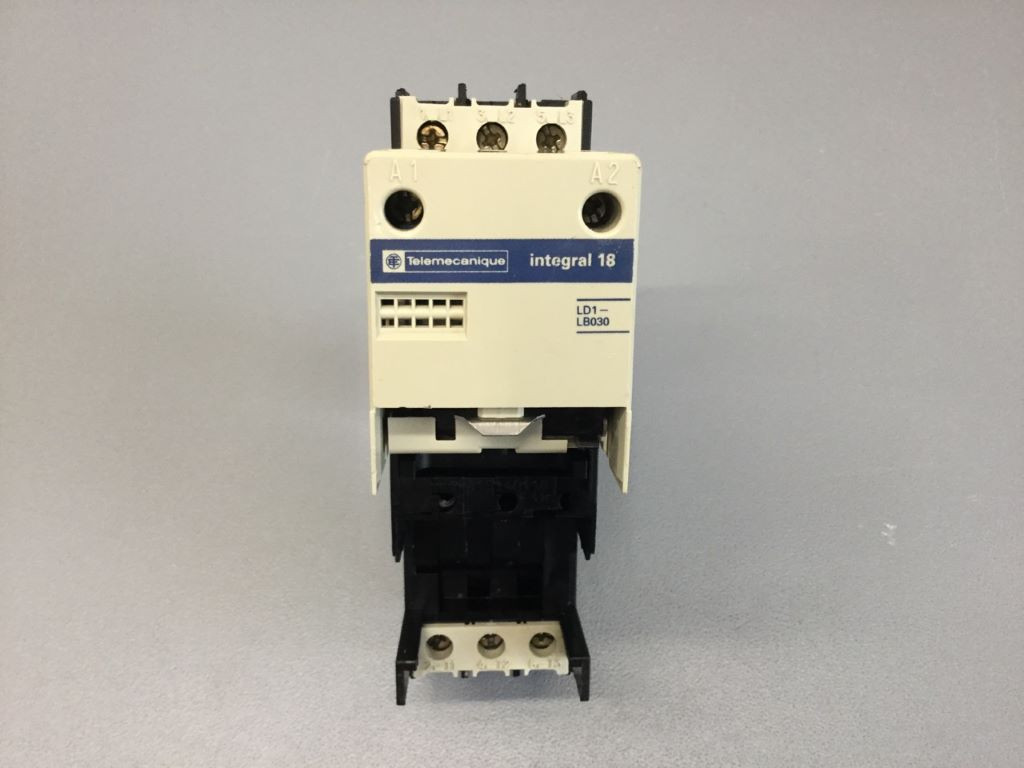 TÉLÉMÉCANIQUE  LD1LB030