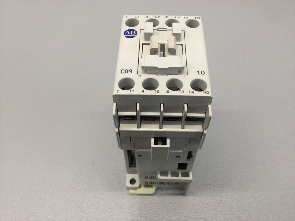ALLEN-BRADLEY 100-C09Z