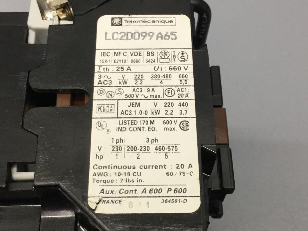 TÉLÉMÉCANIQUE  LC2D099A65