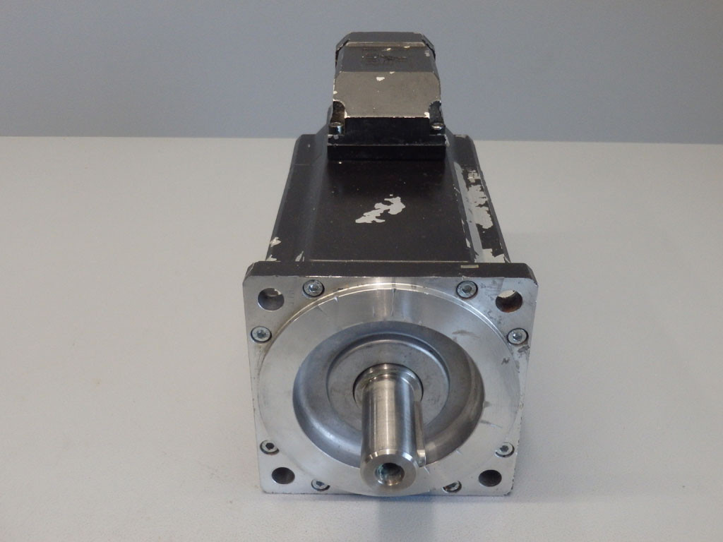 ELAU SM100-50-030-P1-44-S1-B0