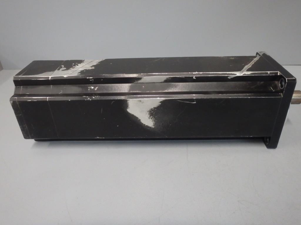 ELAU SM100-30-080-P0-45-M1-B0