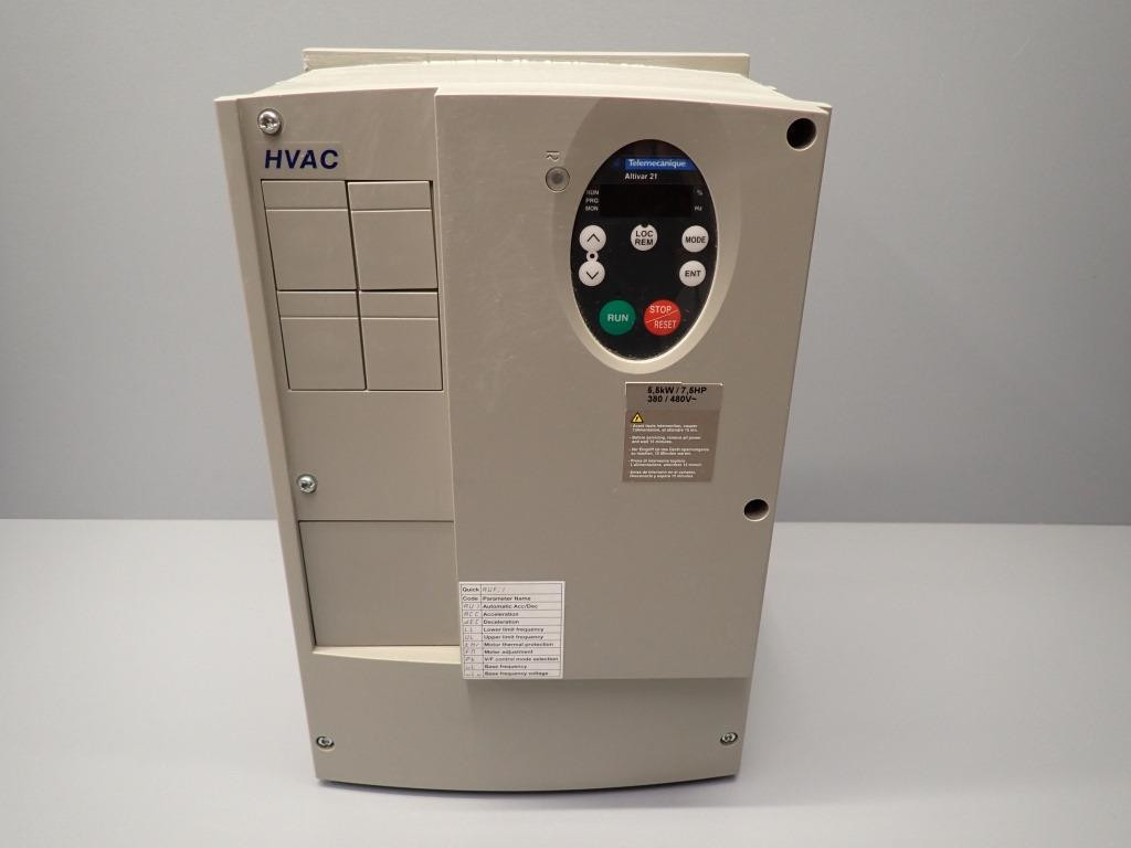 TÉLÉMÉCANIQUE  ATV21WU55N4