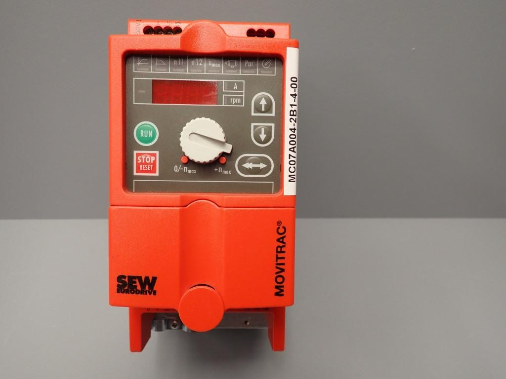 SEW-EURODRIVE MC07A004-2B1-4-00