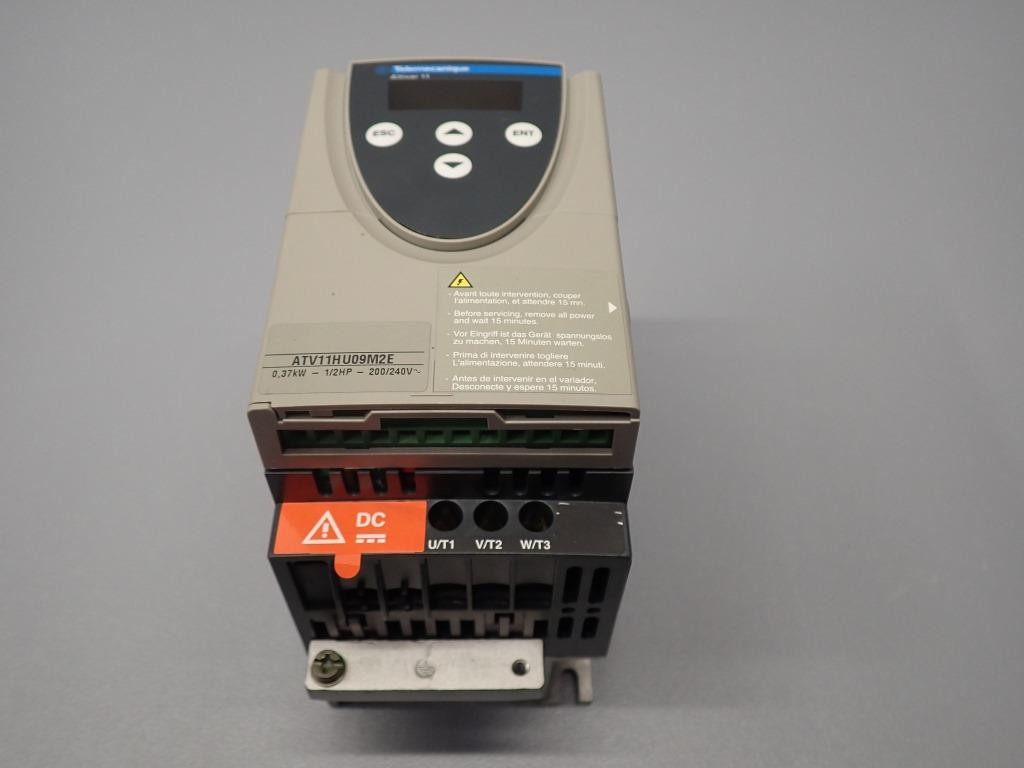 TÉLÉMÉCANIQUE  ATV11HU09M2E