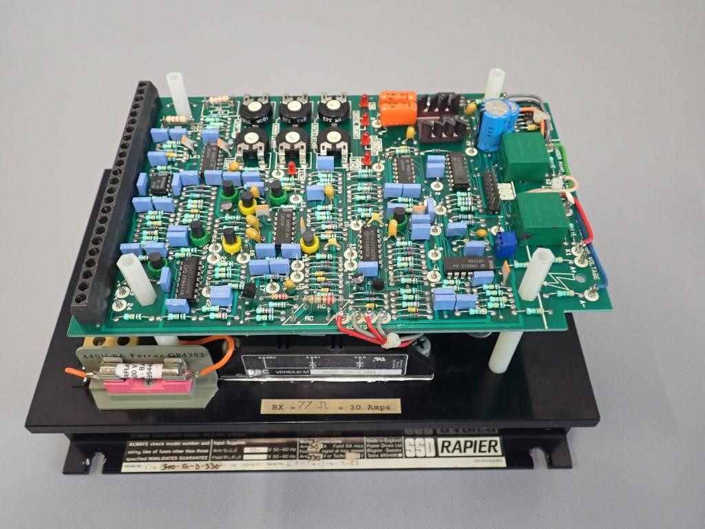 SSD 510-300-5-0-330-0-0-0-00