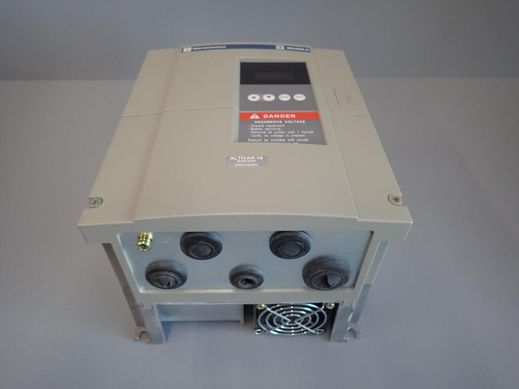 TÉLÉMÉCANIQUE  ATV18U54M2