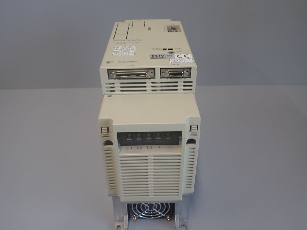YASKAWA SGDB-15VD
