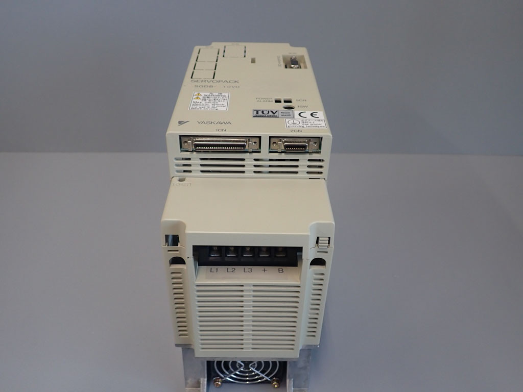 YASKAWA SGDB-10VD