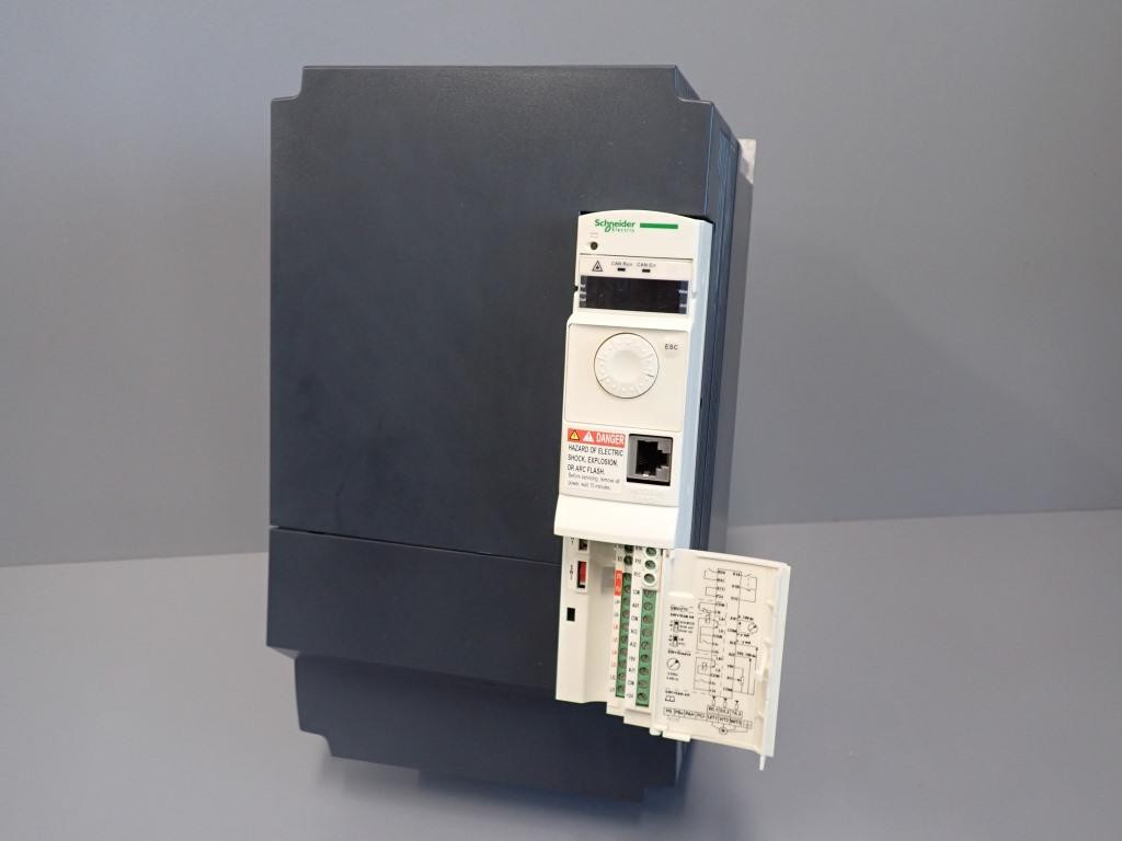 SCHNEIDER  ATV32HD11N4