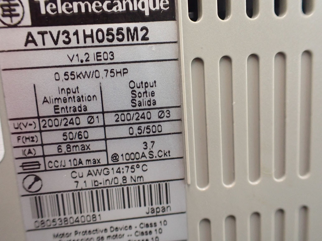 TÉLÉMÉCANIQUE  ATV31H055M2