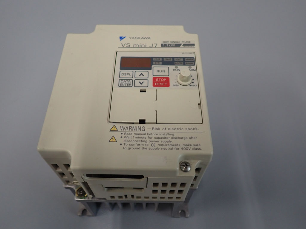 YASKAWA CIMR-J7ACB0P7