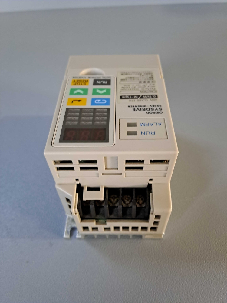 OMRON 3G3EV-AB001M-E