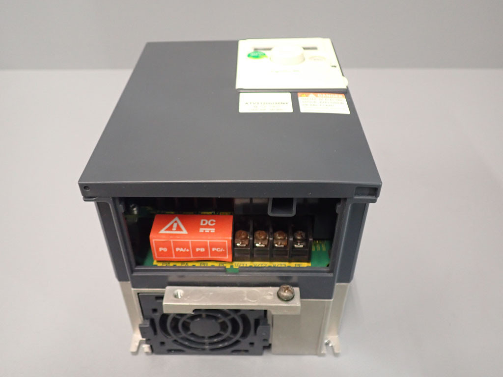 TÉLÉMÉCANIQUE  ATV312HU30N4