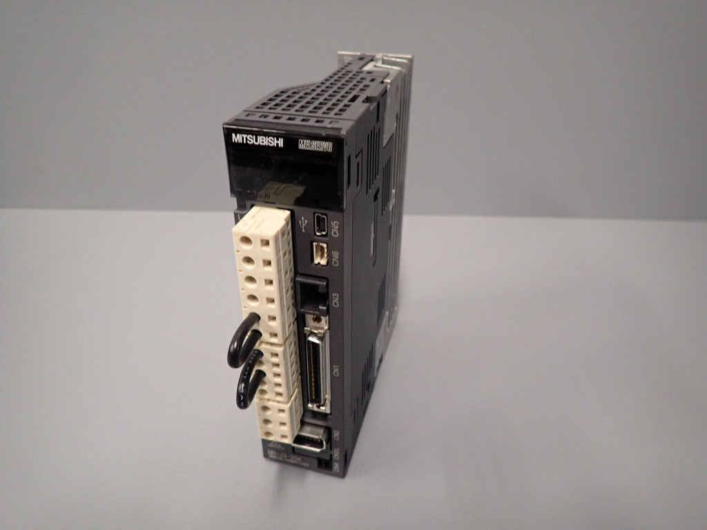 MITSUBISHI MR-J3-20A