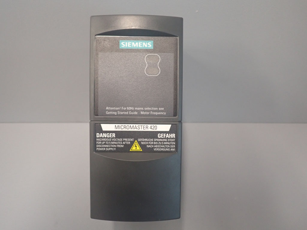 SIEMENS 6SE6420-2UD13-7AA1