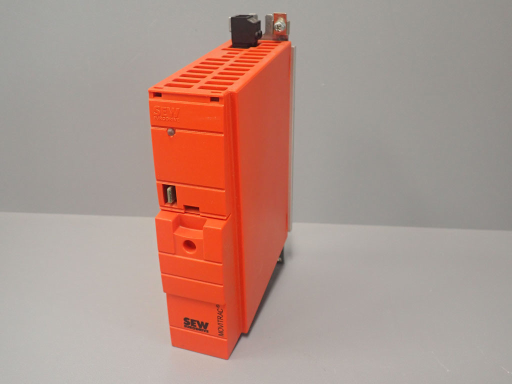 SEW EURODRIVE  MC07B0003-2B1-4-00