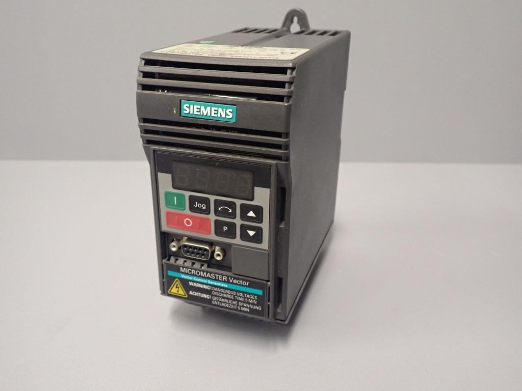 SIEMENS 6SE3211-4DA40