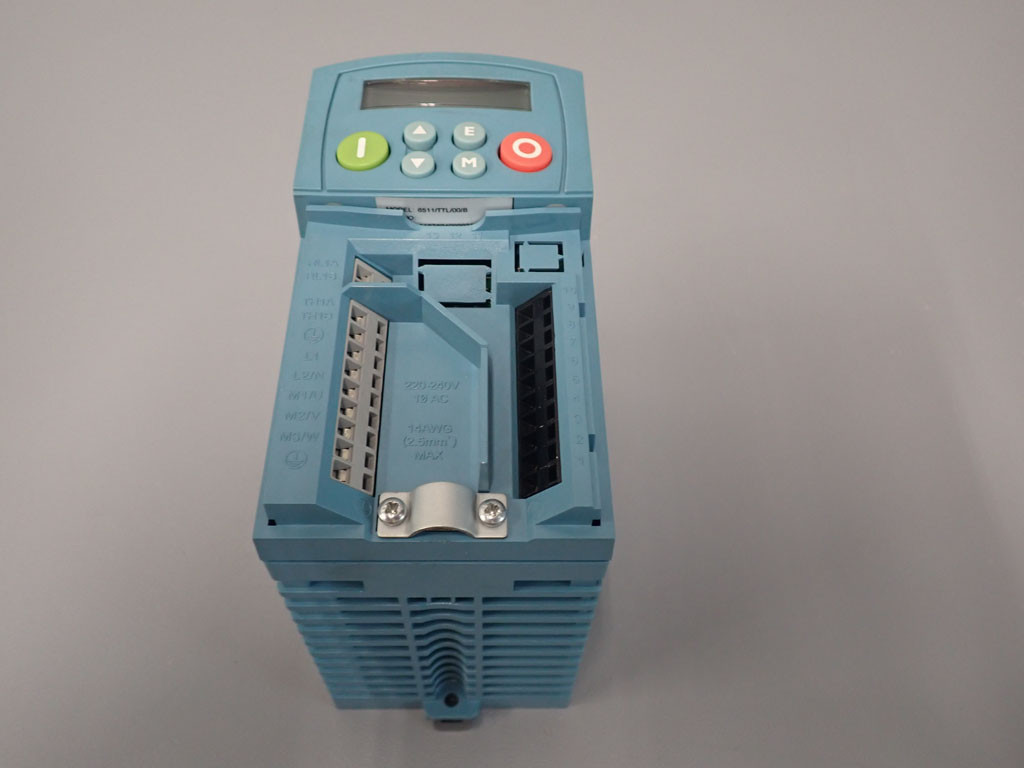 SSD 650/002/230/0/00/DISP/UK/0/0