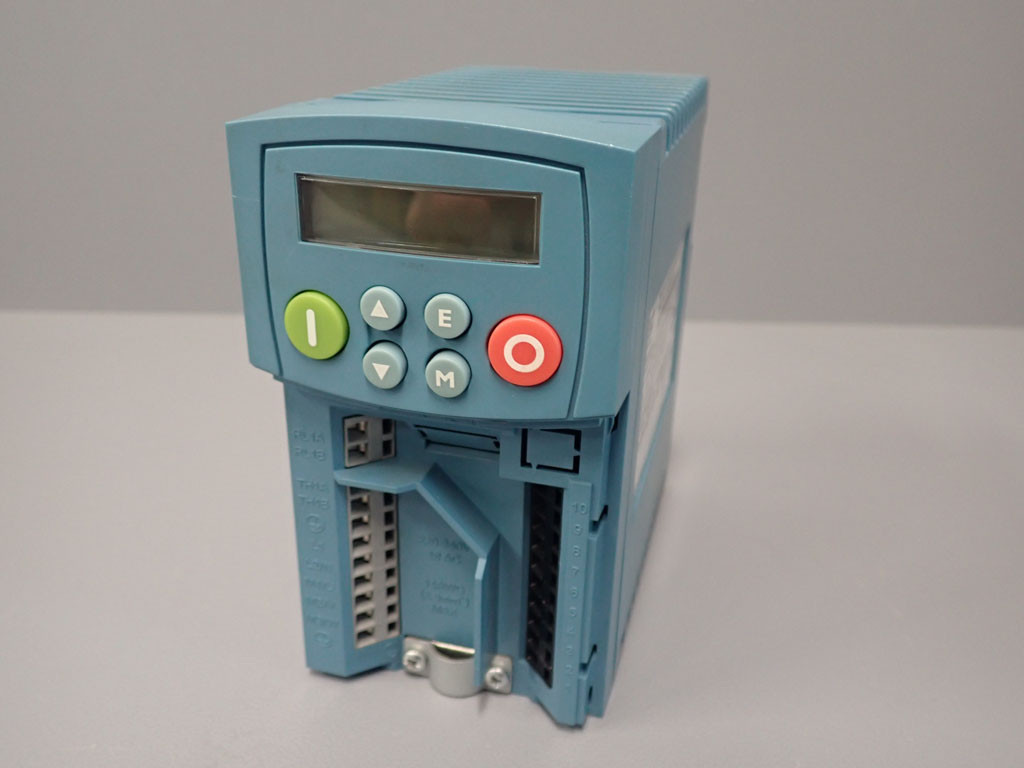 SSD 650/002/230/0/00/DISP/UK/0/0