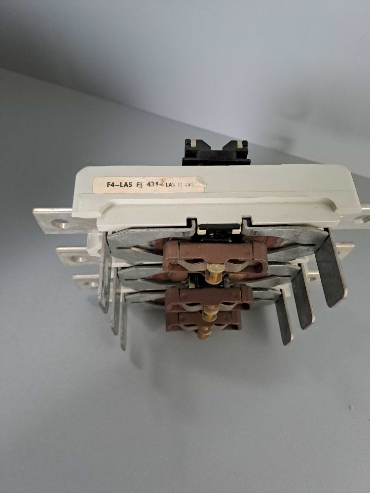 TÉLÉMÉCANIQUE  LA5FJ431