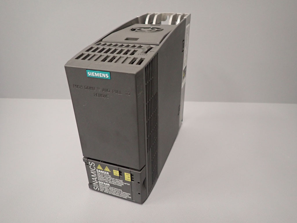 SIEMENS 6SL3210-1KE12-3AF1