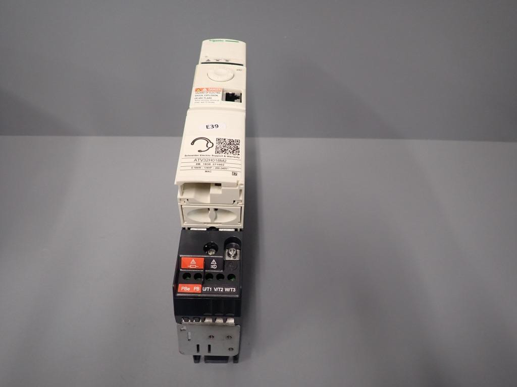 SCHNEIDER  ATV32H018M2