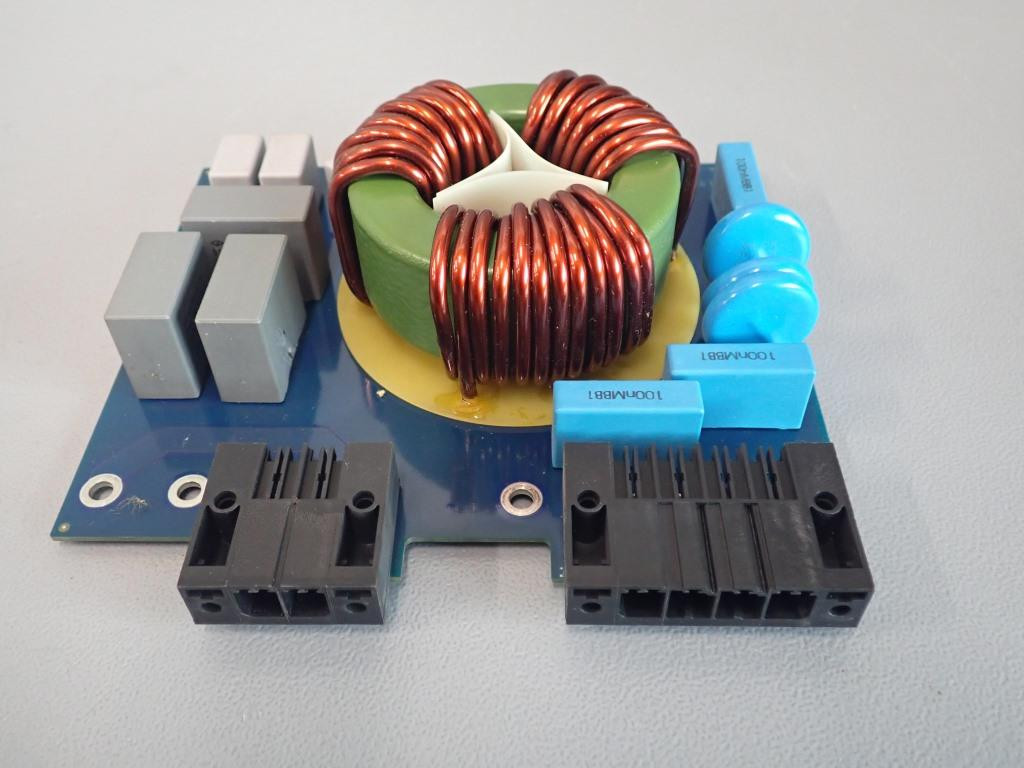 BECKHOFF AX5125-LF00-1