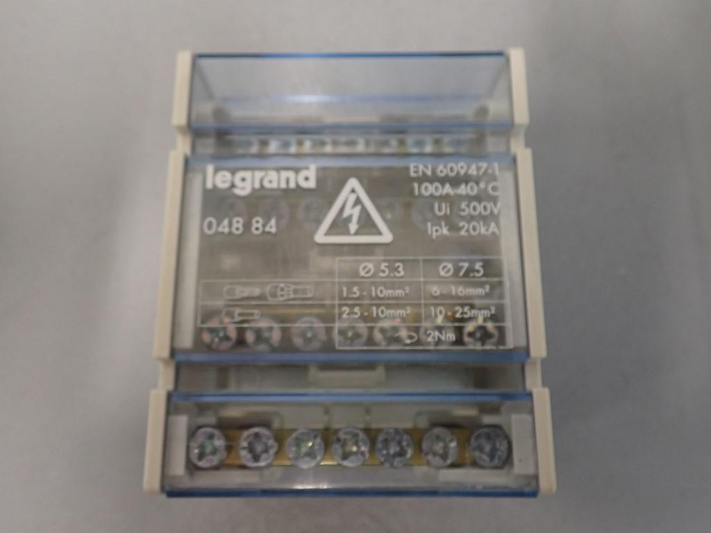 LEGRAND 04884