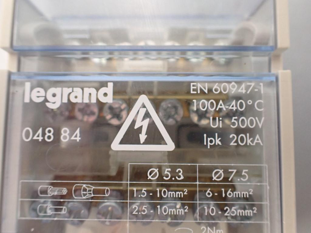 LEGRAND 04884