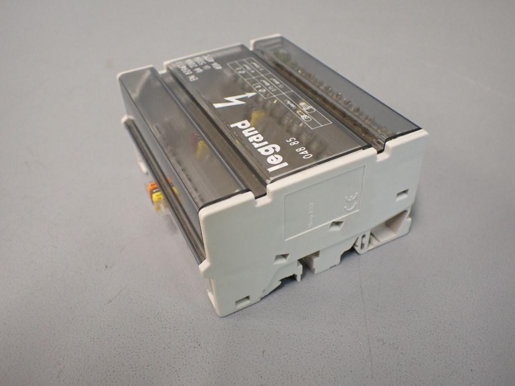LEGRAND  04885