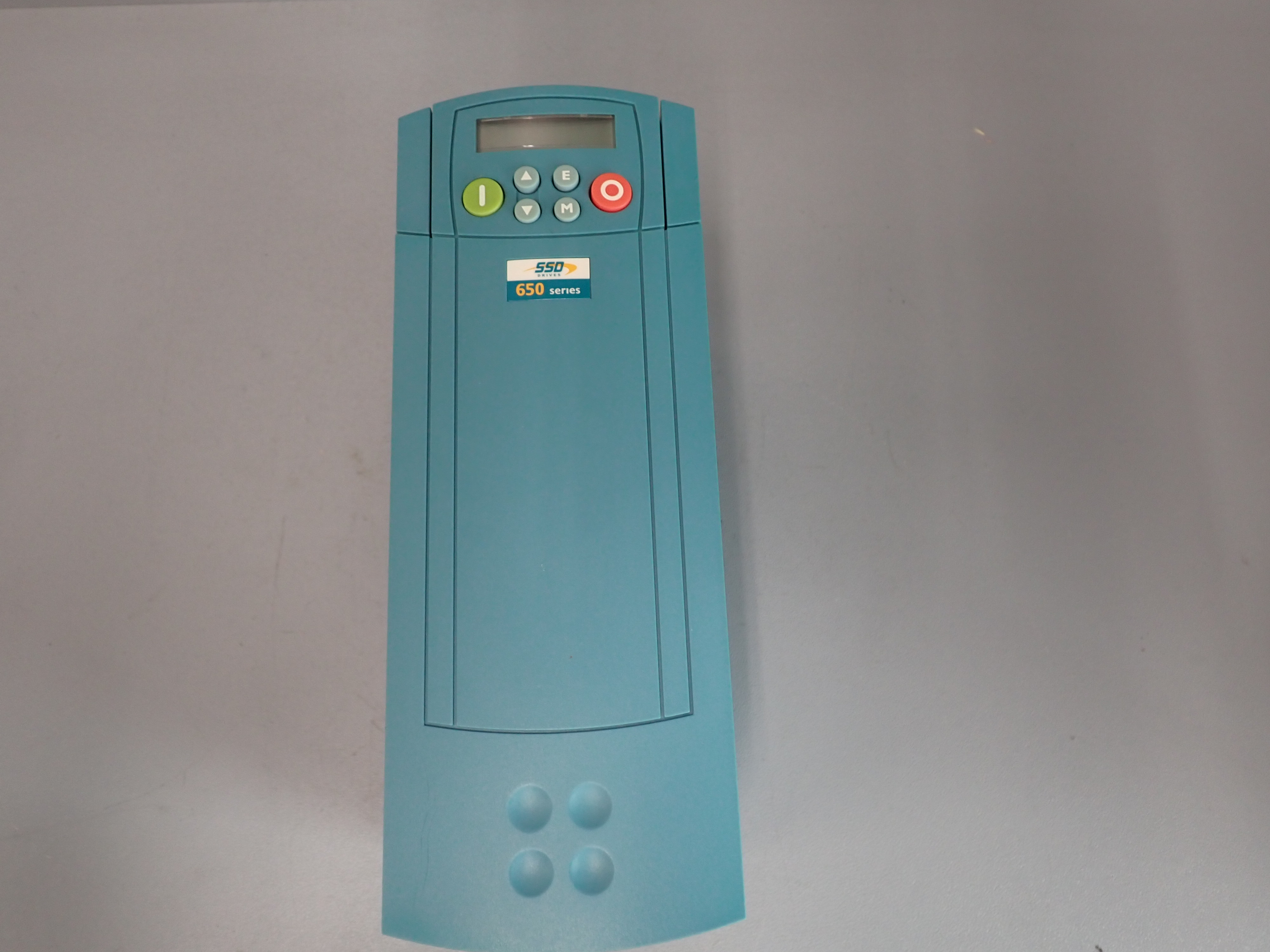 EUROTHERM DRIVES 650V/055/400/0/00/DISPR/FR/RS0/0