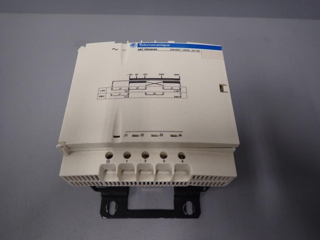 TÉLÉMÉCANIQUE  ABT7PDU016G