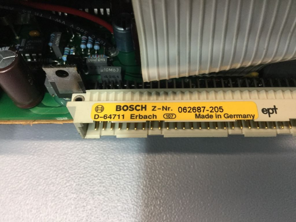 BOSCH 062687-205