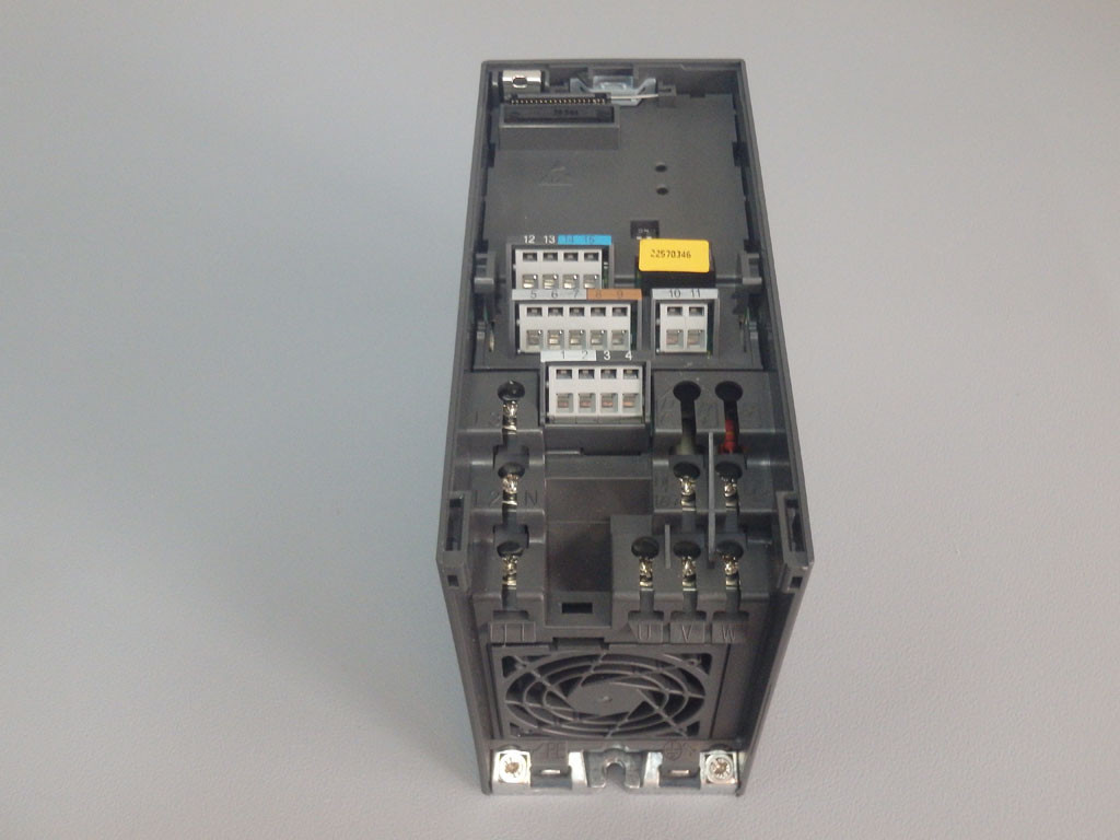 SIEMENS 6SE64202UC155AA1