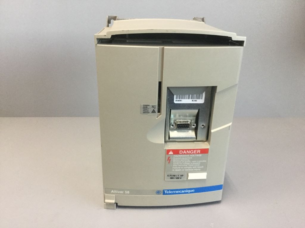 TÉLÉMÉCANIQUE  ATV58HU18N4