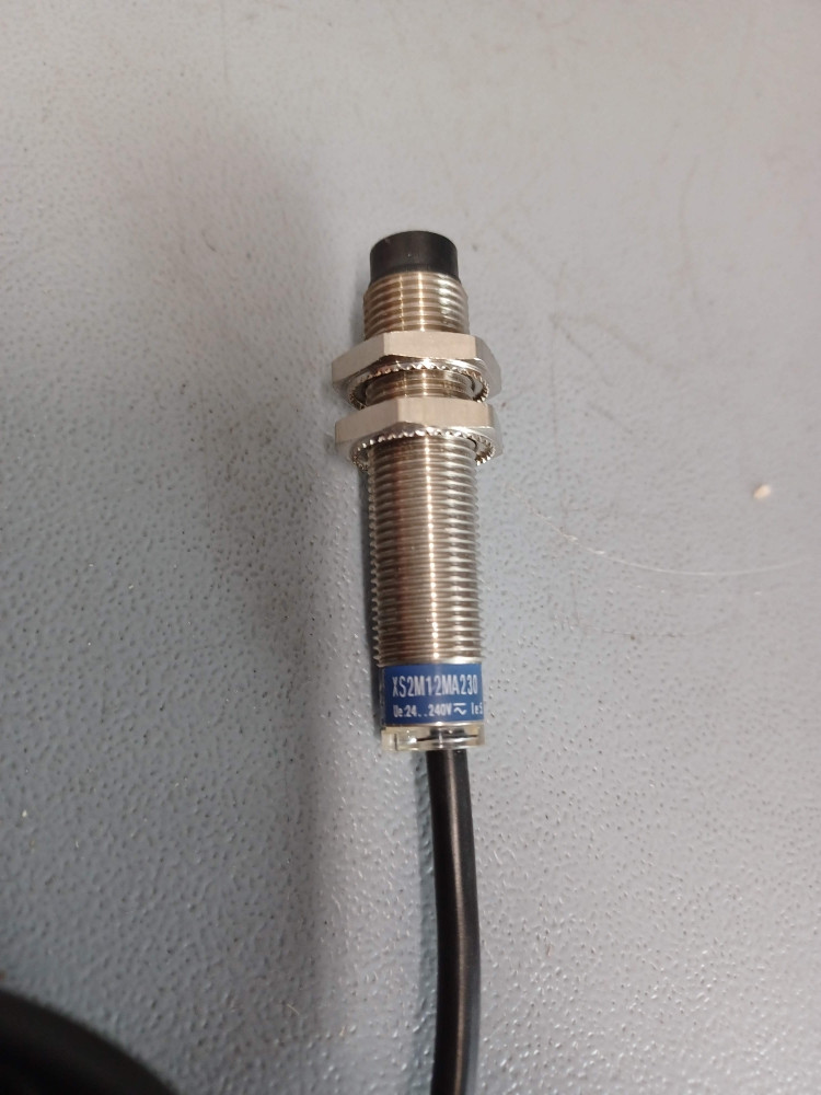 SCHNEIDER  XS2M12MA230