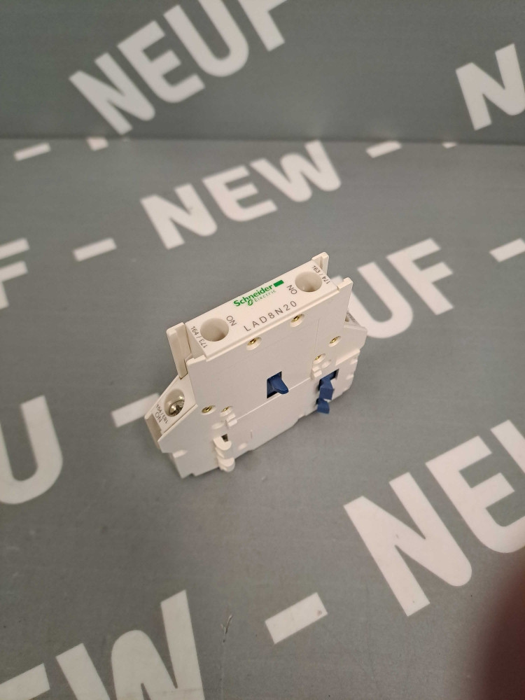 SCHNEIDER  LAD8N20